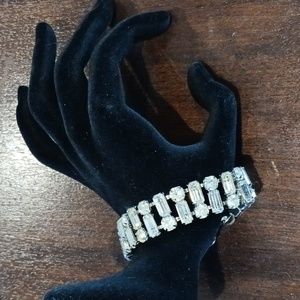 Vintage Weiss Rhinestone Bracelet